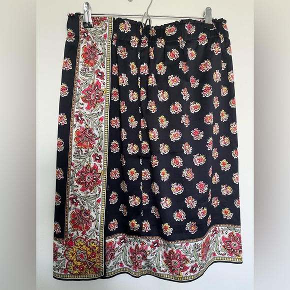 LOFT Dresses & Skirts - Ann Taylor LOFT | Black & Boho Floral Wrap-Style Silk/Satin Skirt Women's Medium